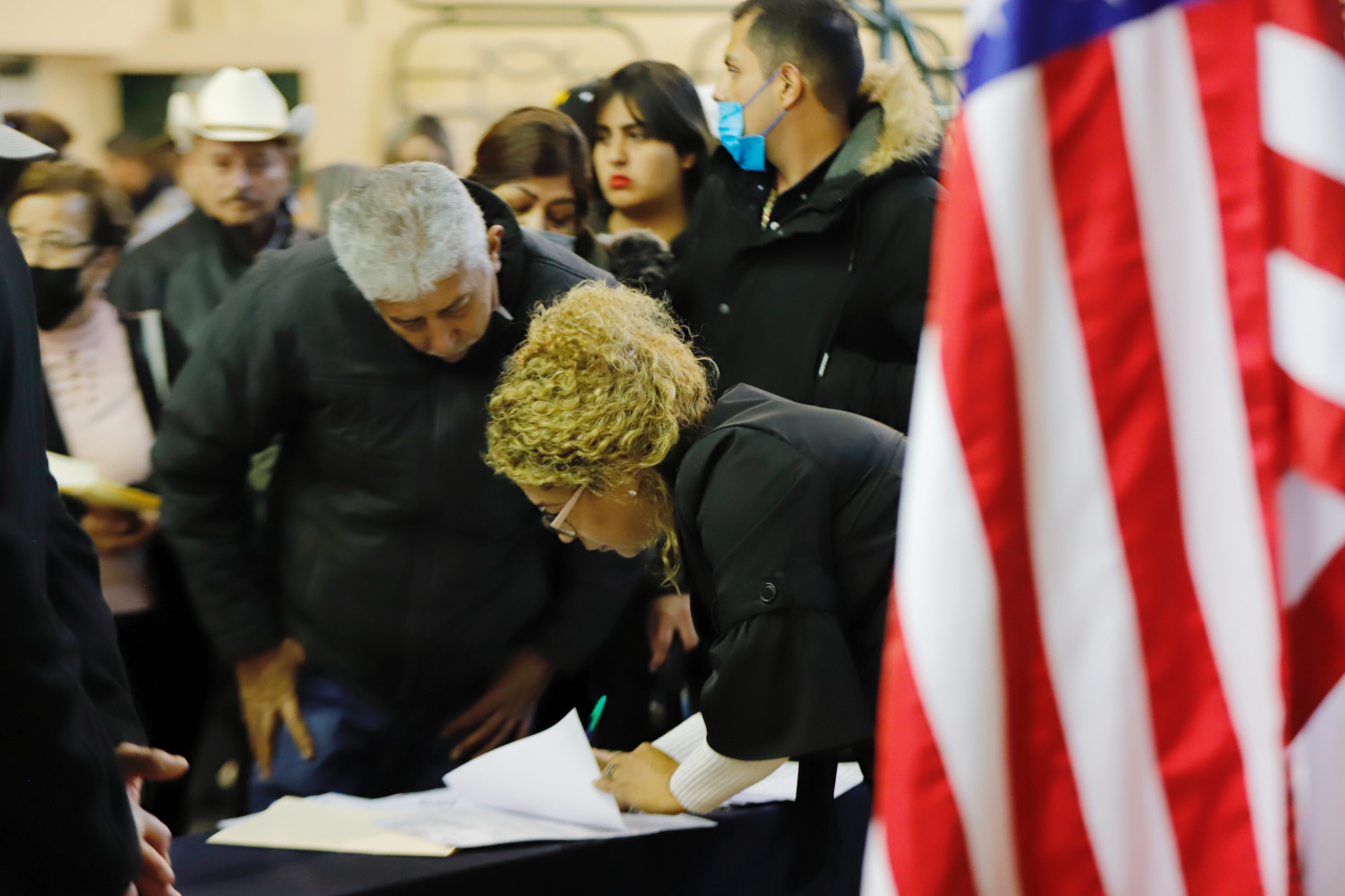Gobierno de Esteban acerca trámites y servicios gratuitos para ...